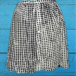 Checkered back and white Mink pink skirt